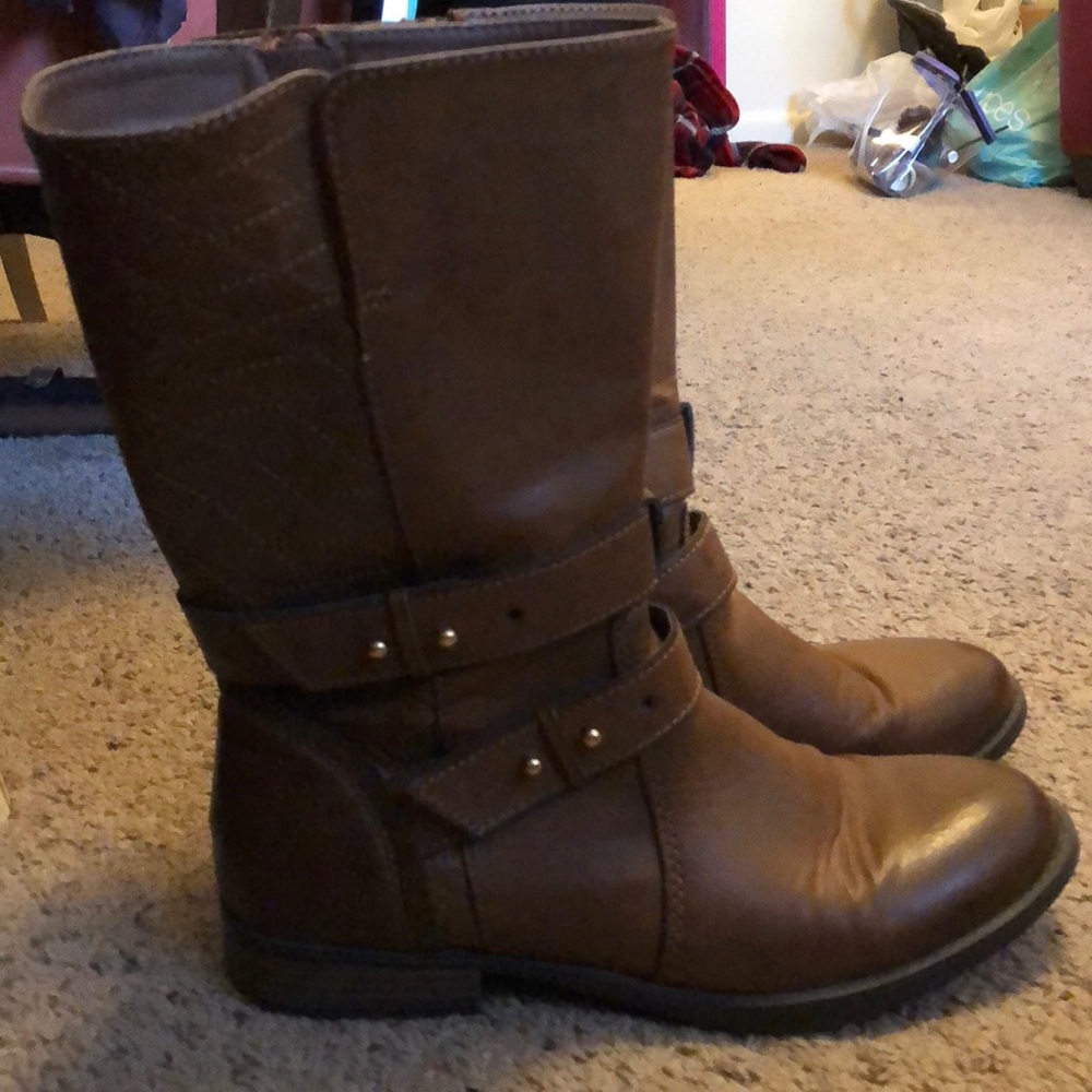 Brown boots